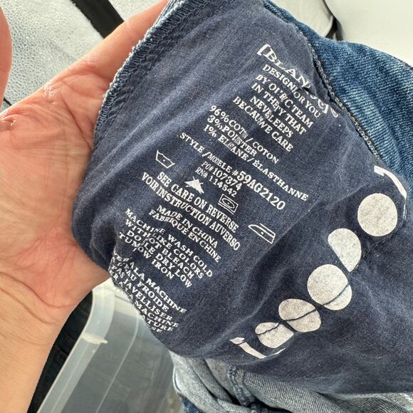 Blank NYC Denim Overalls Women’s Size 29 Blue Wide Leg Cropped Jumpsuit Raw Hem - Picture 10 of 11